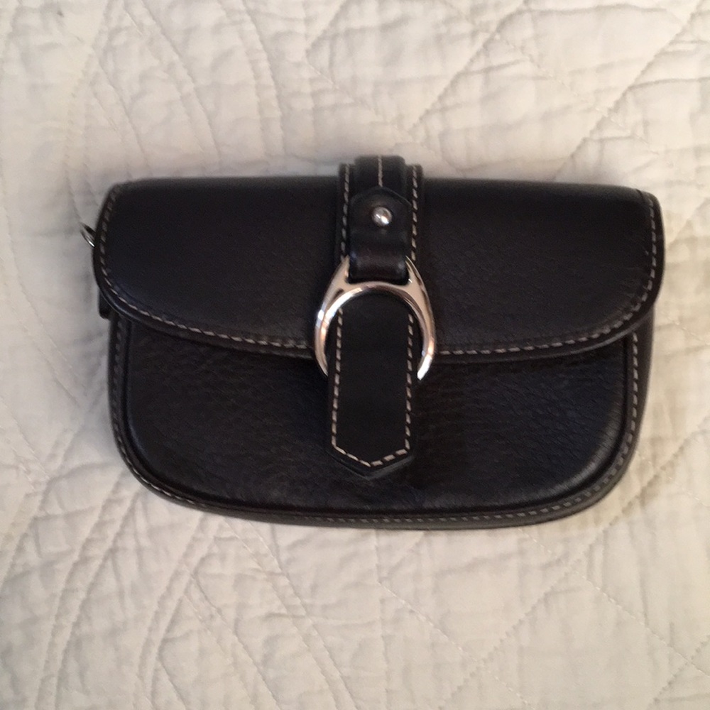 Black Dooney & Burke wallet